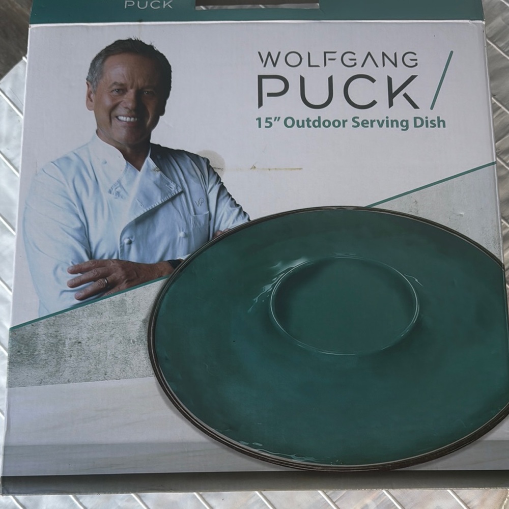 Green Outdoor Serving Dish